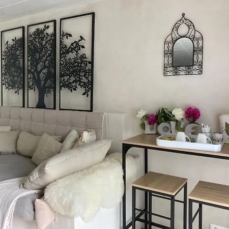 Cottage En Bordure De Riviere Apartment Saint-Ilpize