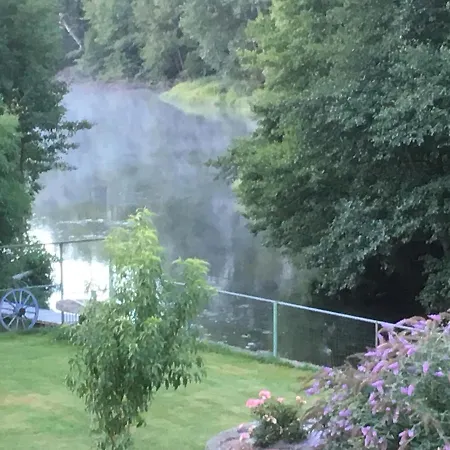 Cottage En Bordure De Riviere *