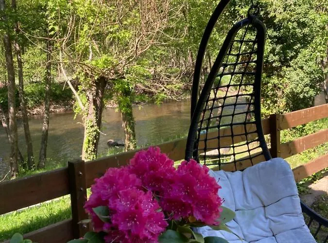 En Bordure De Riviere